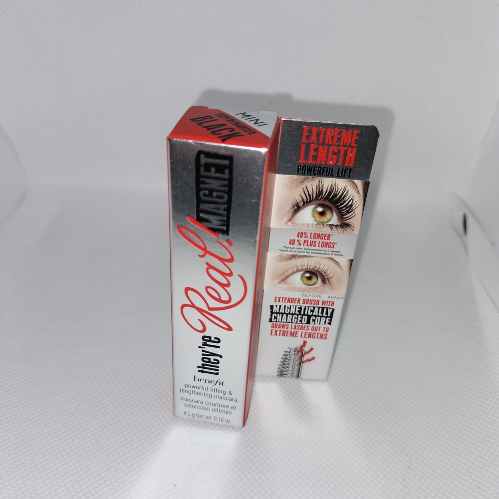 Mini Benefit Black Mascara for Dramatic Length